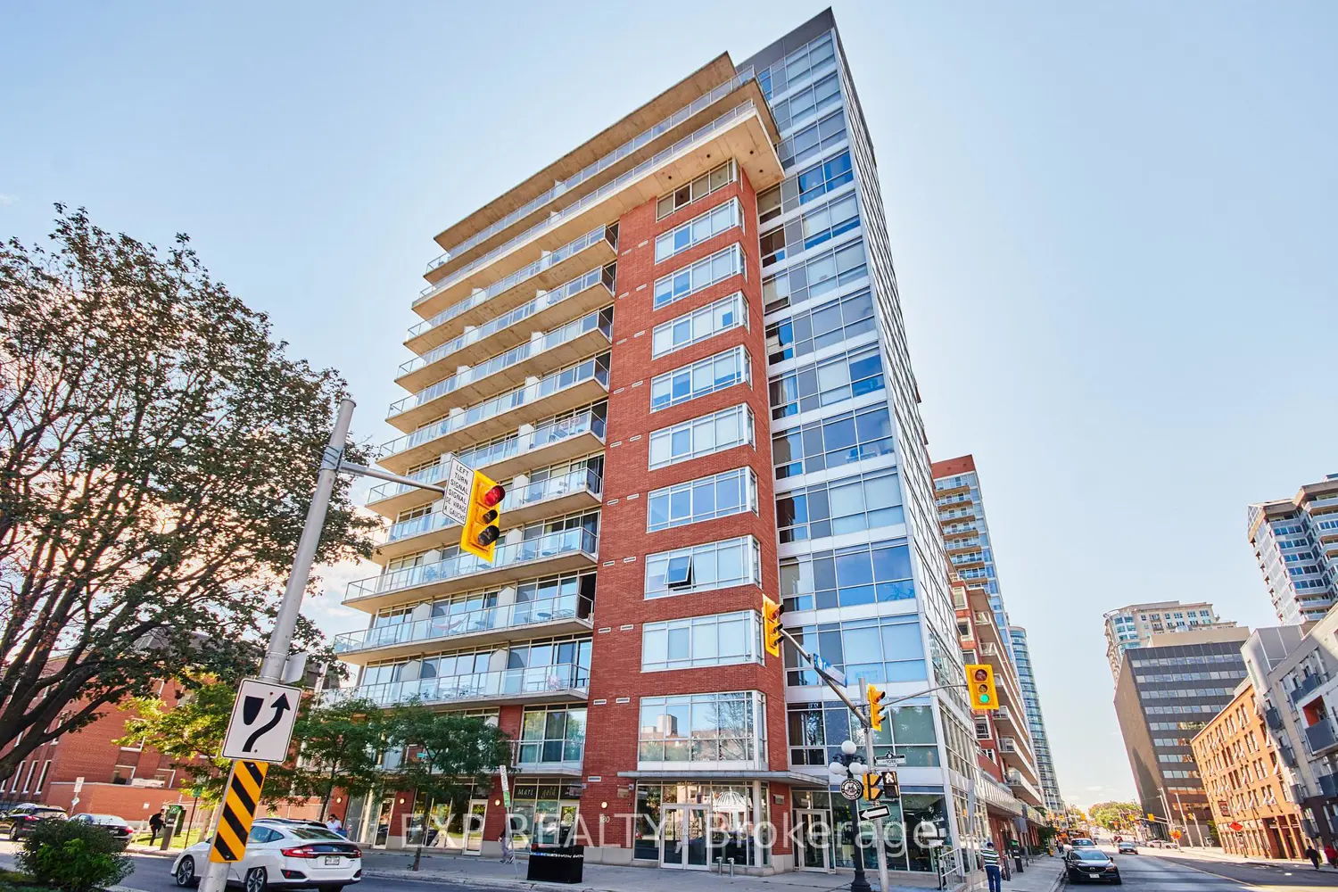 180 York Street 606