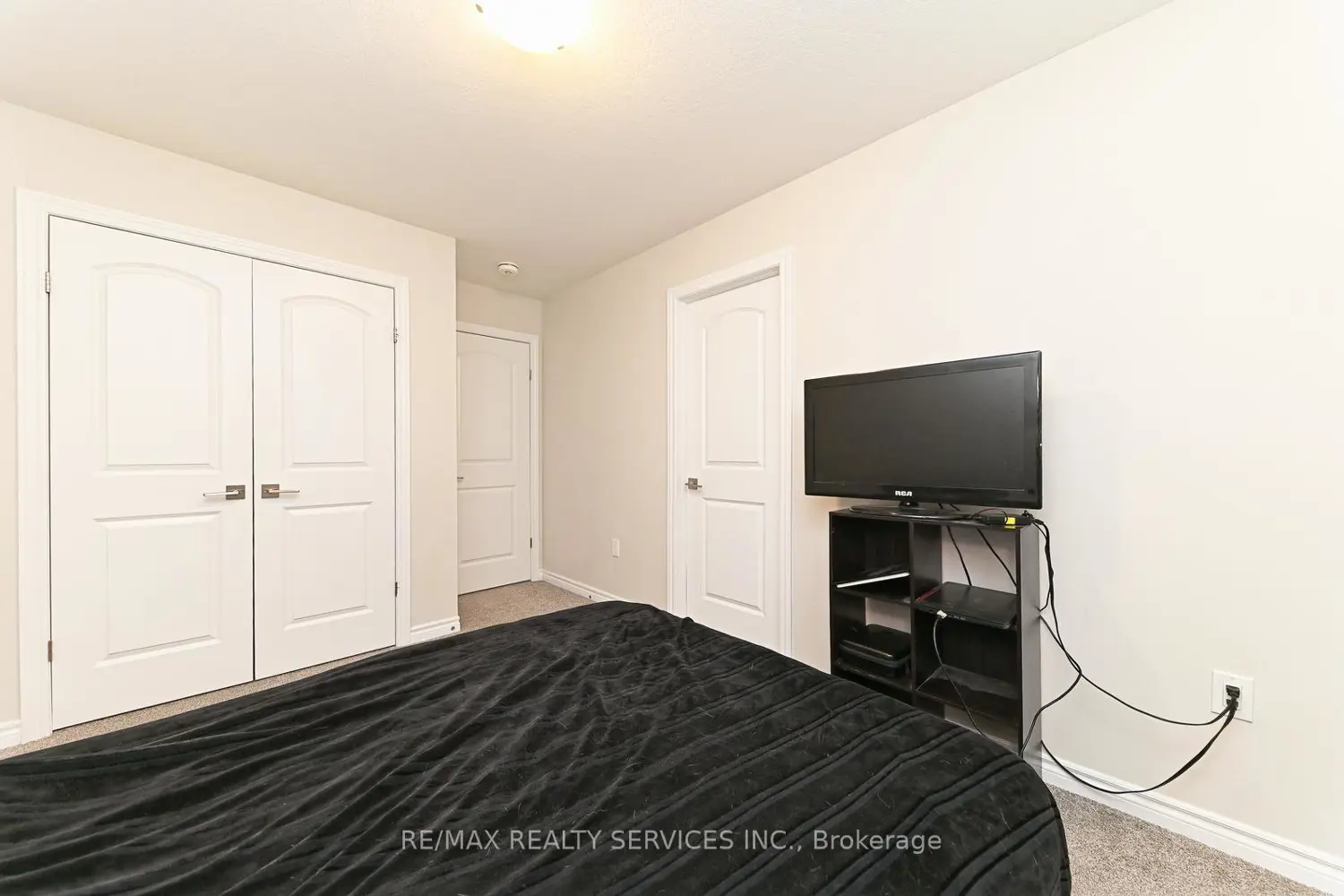 Additional image 17 of 1320 Calais Drive