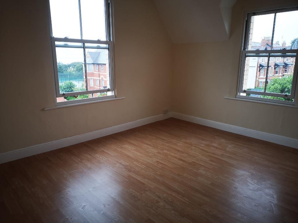 Additional image 4 of 3 bed flat to rentGreenfield Road, Colwyn Bay LL29