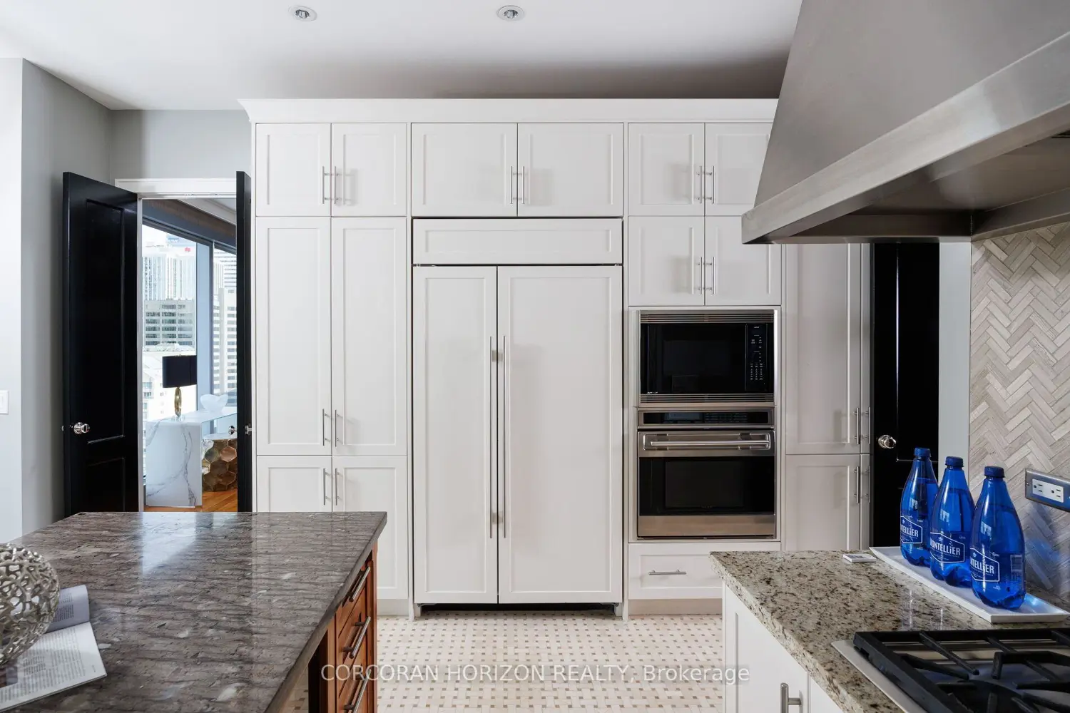 Additional image 10 of 183 Wellington Street 2403