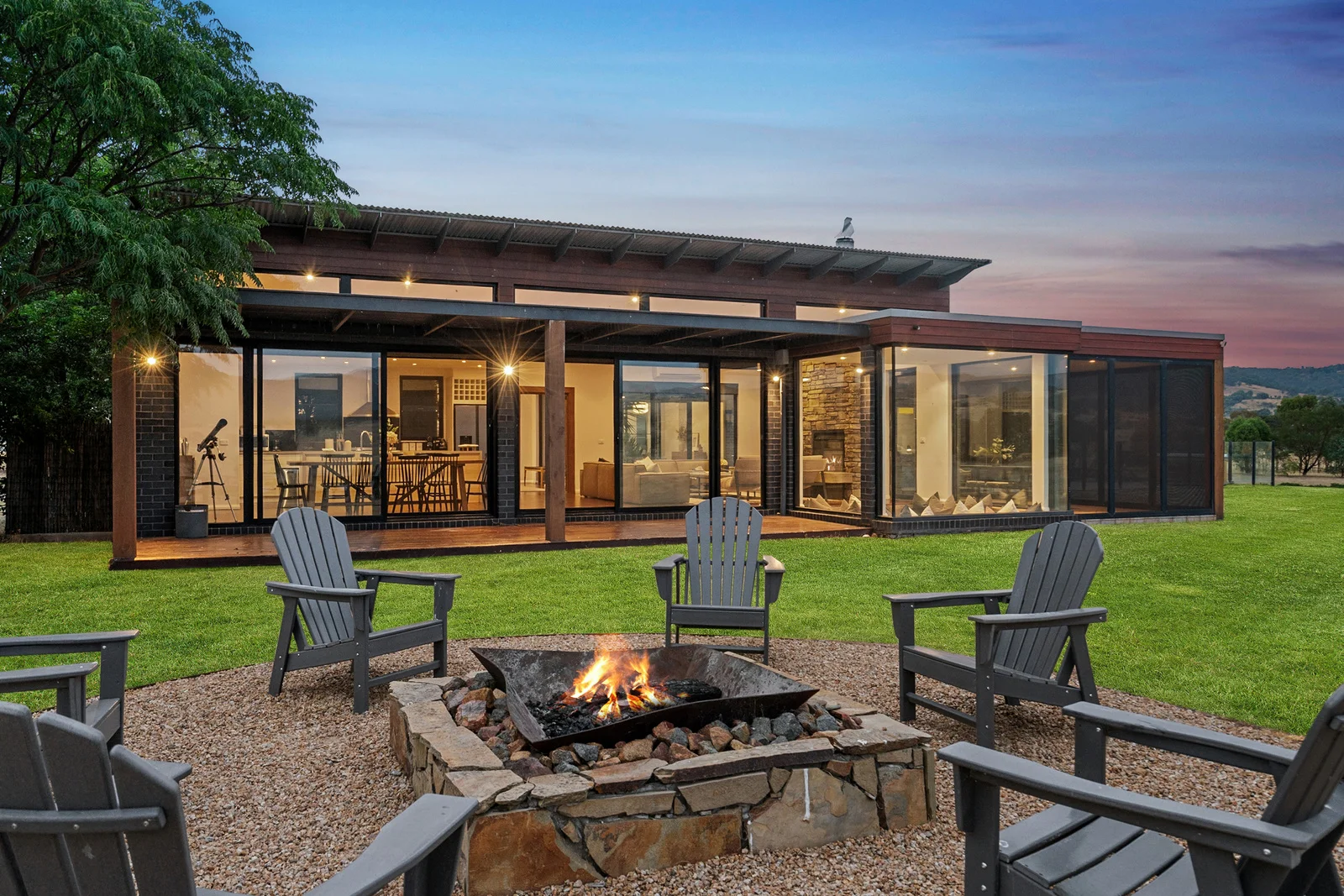 105 School Lane, Merrijig VIC 3723