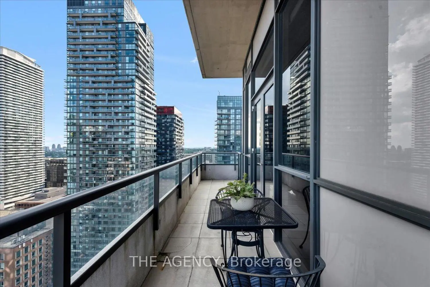 Additional image 15 of 70 Roehampton Avenue Ph15