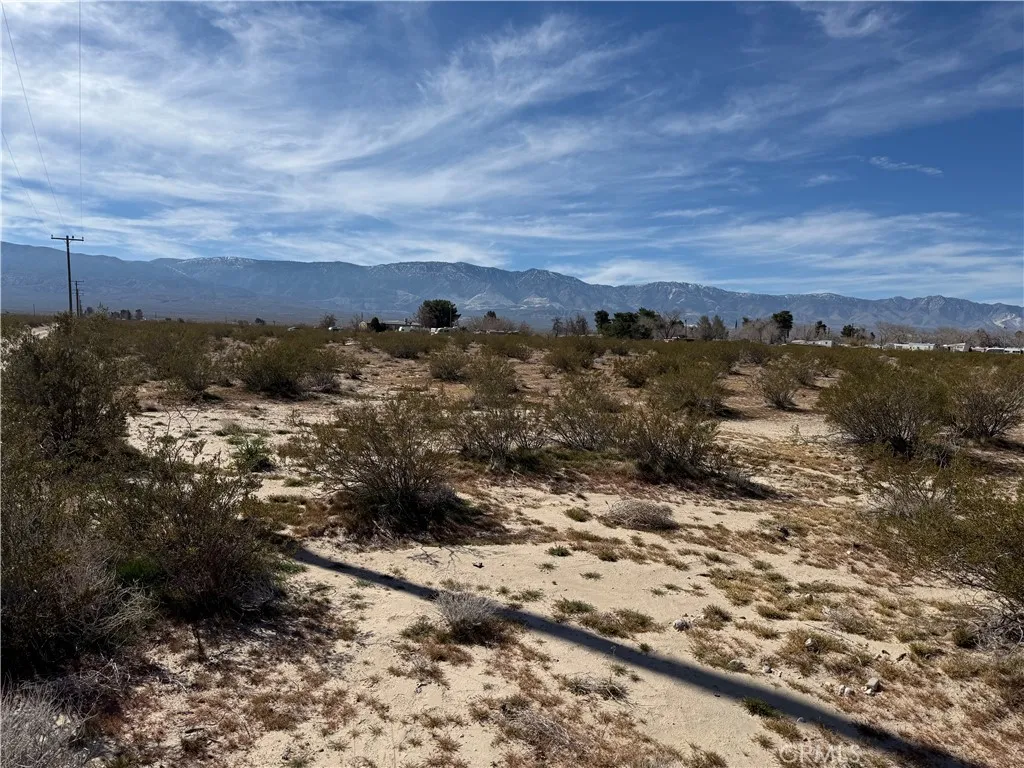 Additional image 5 of 10248 Cavetto Rd, Lucerne Valley, CA 92356