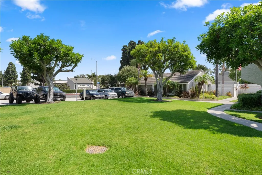 8276 Constantine Drive, Huntington Beach, CA 92646