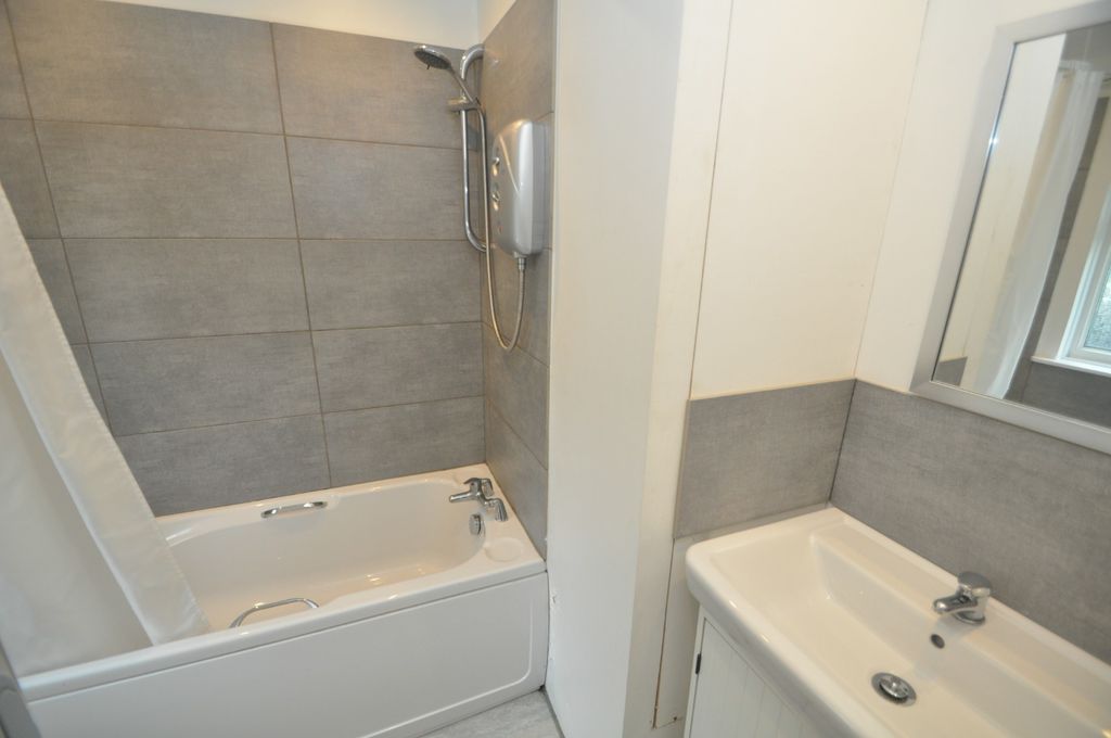 Additional image 8 of 4 bed terraced house to rentSaracen Way, Penryn TR10