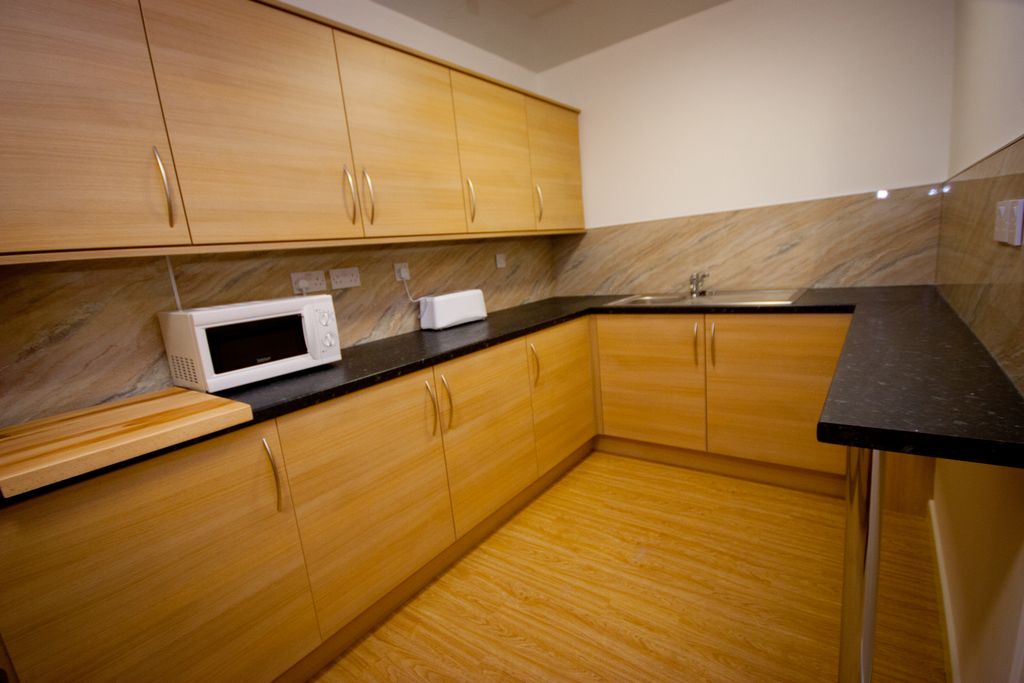 7 bed shared accommodation to rentBotchergate, Carlisle CA1 photo 2
