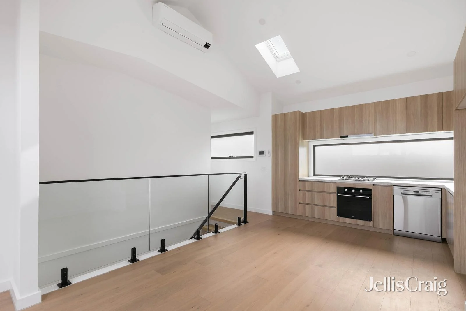 Additional image 2 of 6/117 Blackshaws Road, Newport VIC 3015