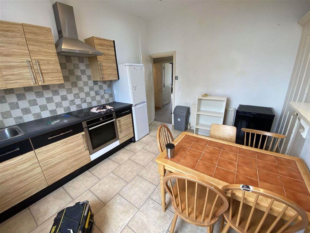 Additional image 2 of 5 bed flat to rent17 Hazelton Road, Bristol BS7