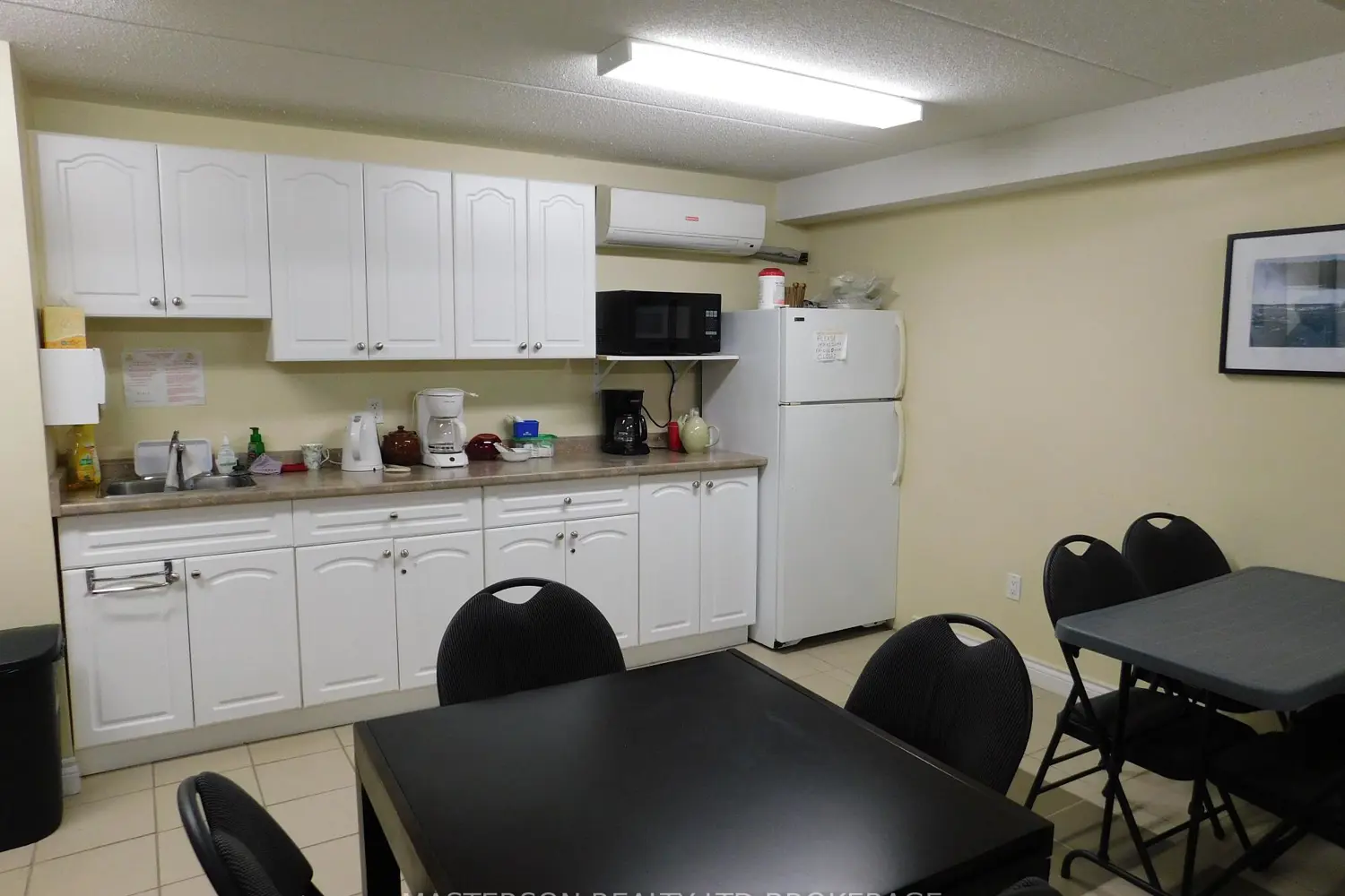 Additional image 15 of 4658 Drummond Road 328