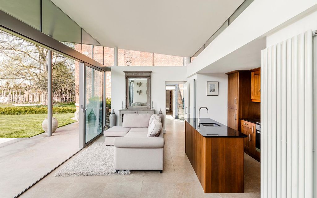 Additional image 26 of 6 bed detached house to rentPelhams Walk, Esher, Surrey KT10