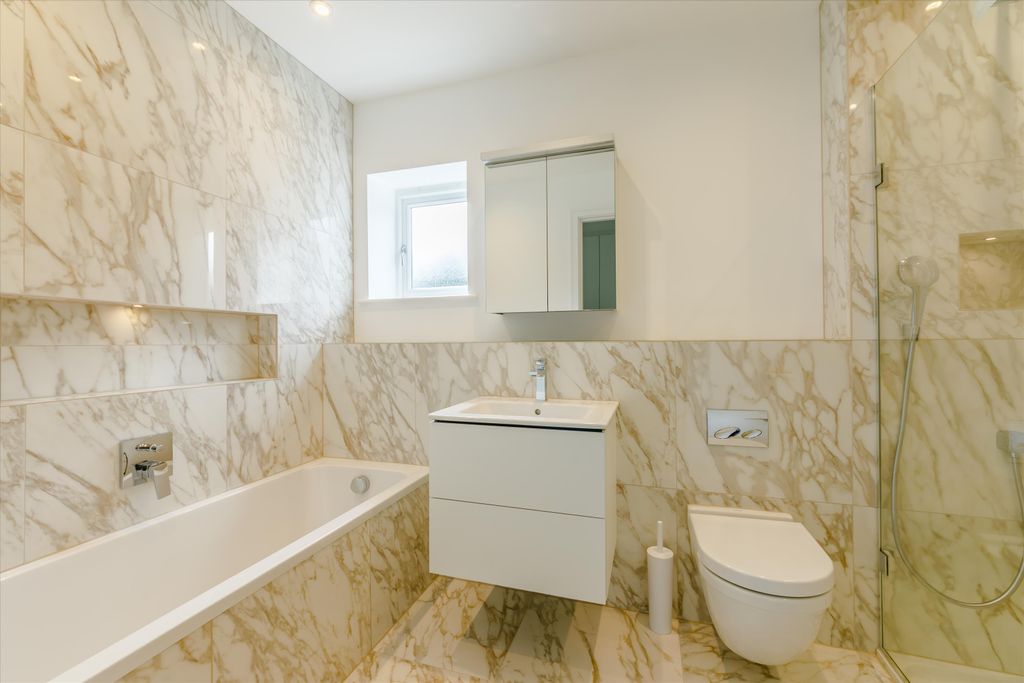 Additional image 23 of 5 bed detached house to rentLondon Road, Ascot, Berkshire SL5