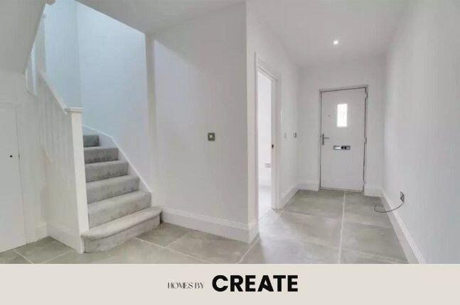 Additional image 8 of 5 bed semi-detached house to rentOakland View, Mill Lane, Adwick-Le-Street, Doncaster DN6