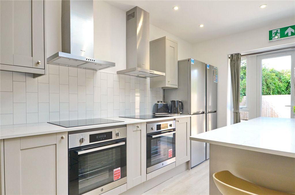 Additional image 3 of 6 bed semi-detached house to rentFilton Avenue, Horfield, Bristol, Bristol BS7