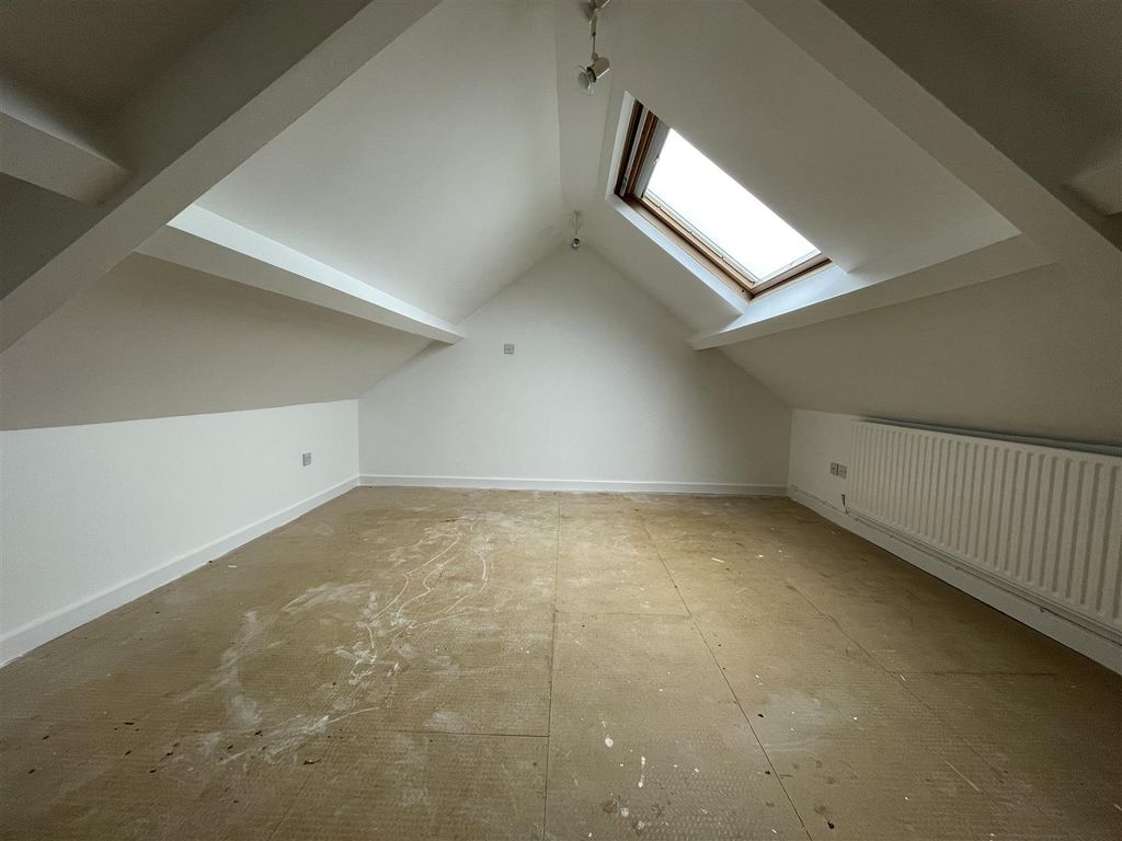 Additional image 22 of 3 bed semi-detached house to rentBethania Road, Upper Tumble, Llanelli SA14