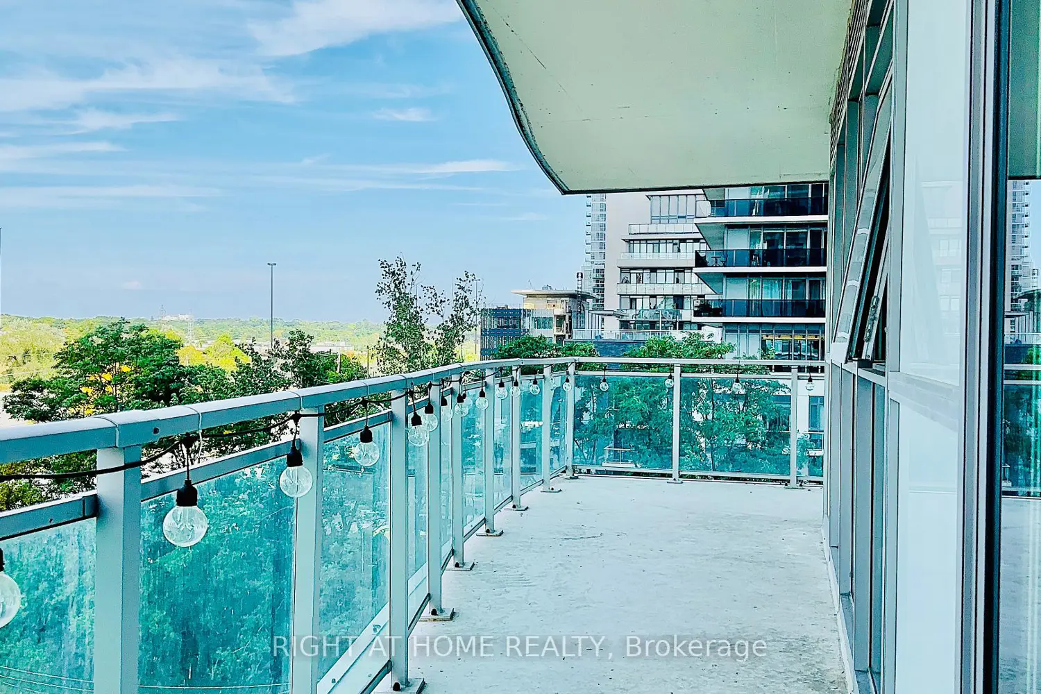 Additional image 15 of 33 Shore Breeze Drive 504