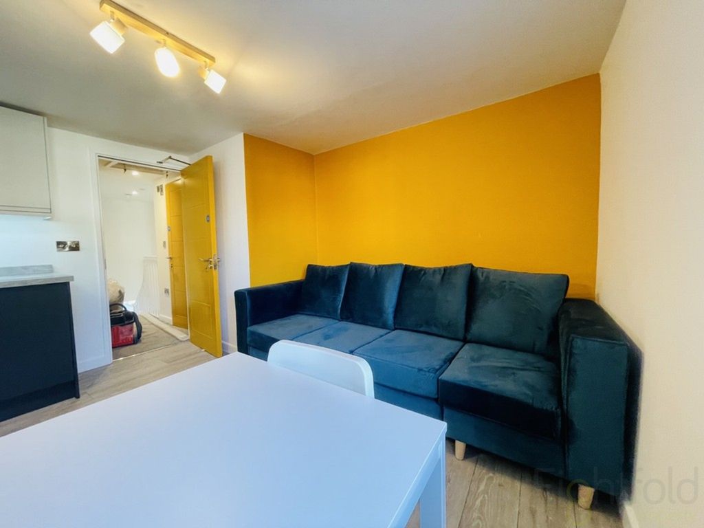 Additional image 20 of 5 bed maisonette to rentBrighton Road, Worthing BN11