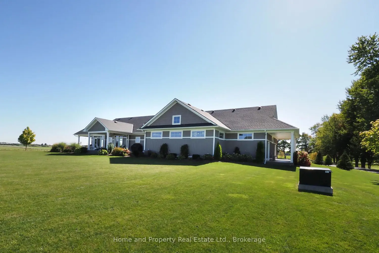 Additional image 3 of 5434 7Th Line