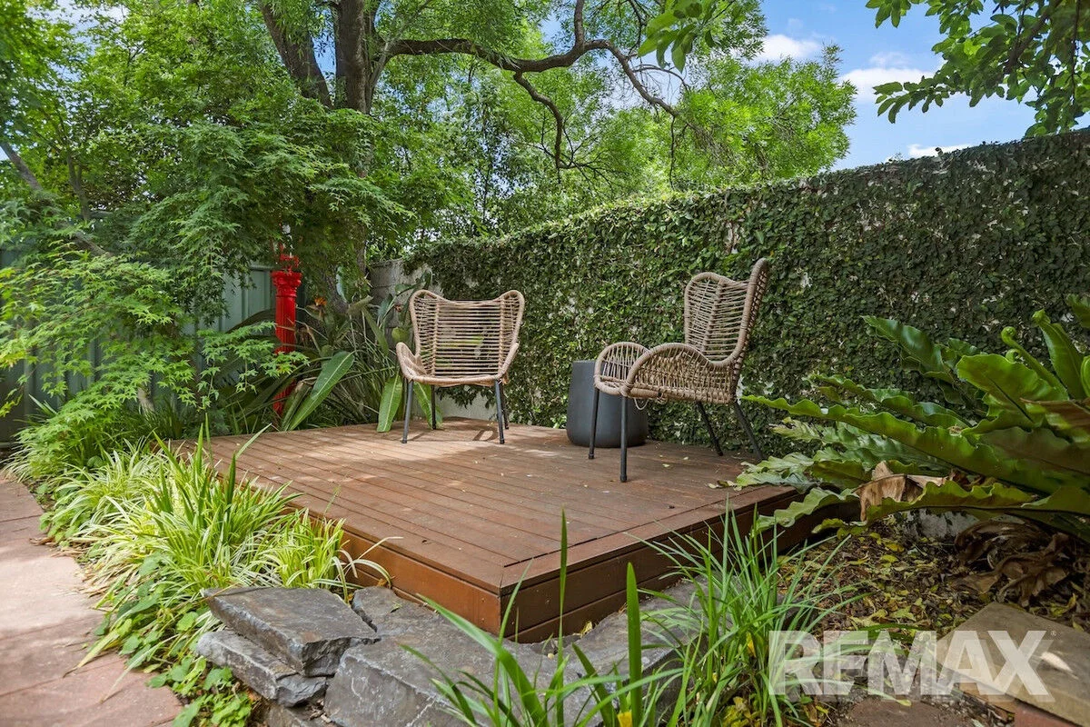 Additional image 34 of 8 Sunshine Avenue, Turvey Park NSW 2650