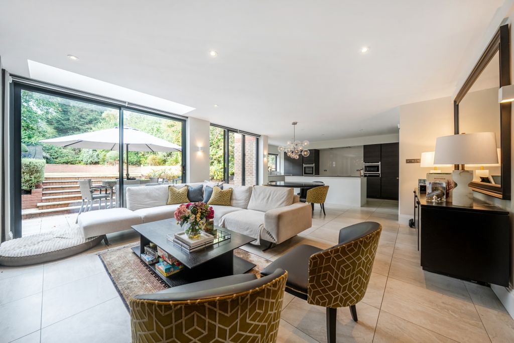 Additional image 6 of 5 bed detached house to rentSt. Leonards Hill, Windsor SL4
