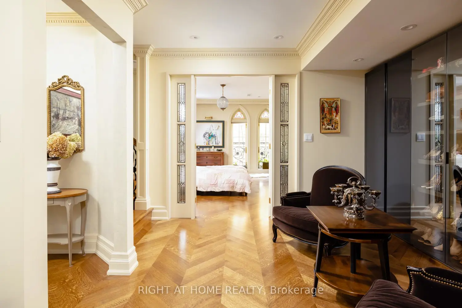 Additional image 7 of 51 Hazelton Avenue