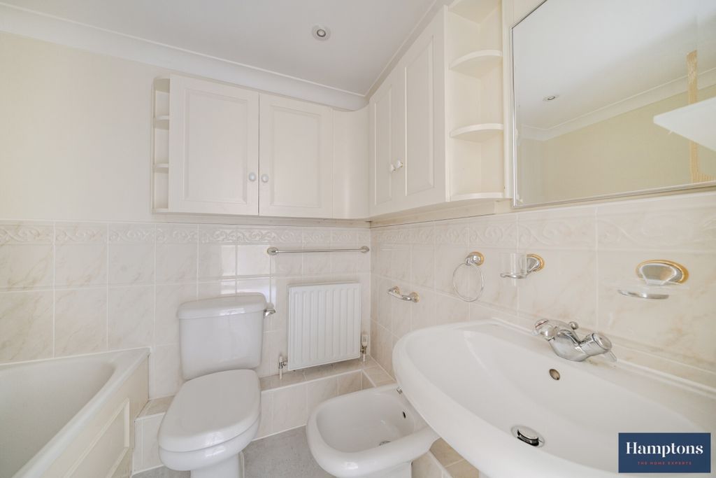 Additional image 12 of 4 bed flat to rentBedford Lane, Ascot SL5