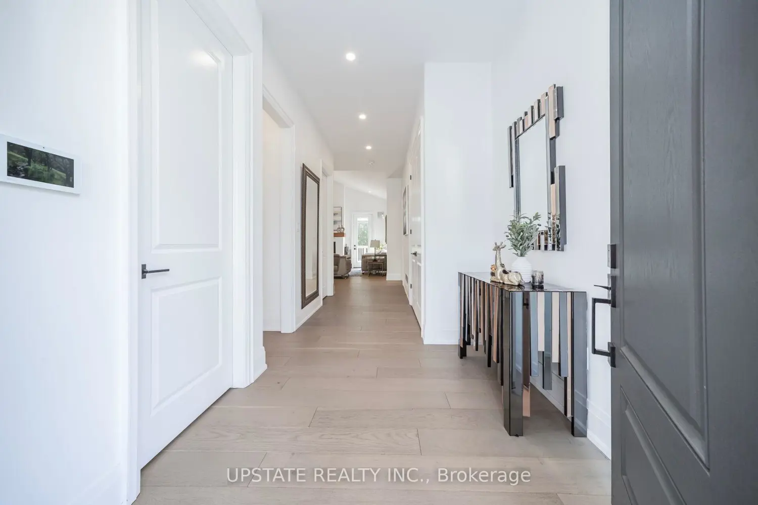 Additional image 2 of 656 Bush Street