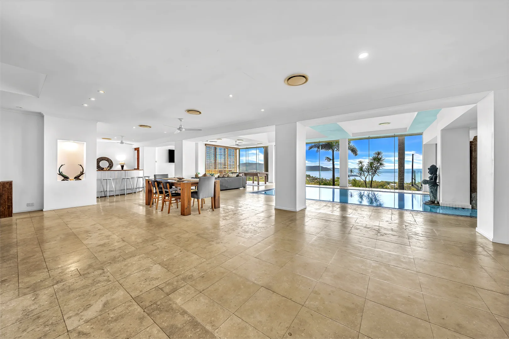 Additional image 21 of 88 Yachtsman Parade, Cannonvale QLD 4802