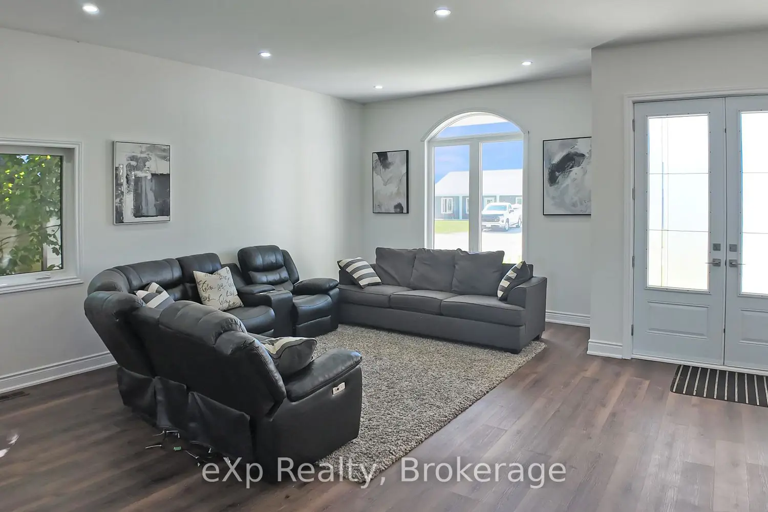 Additional image 2 of 221 Forler Street