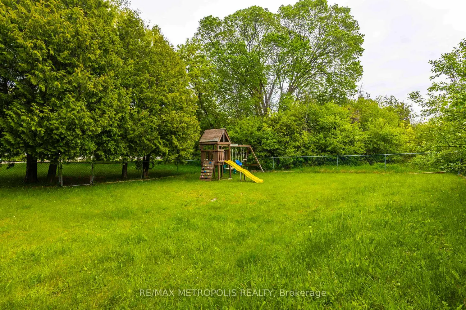 Additional image 20 of 56 Georgian Manor Drive