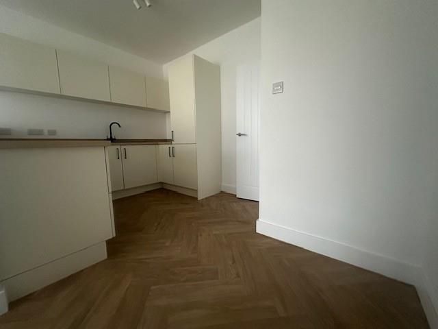 Additional image 3 of 2 bed flat to rentMarket Street, Pontypool NP4