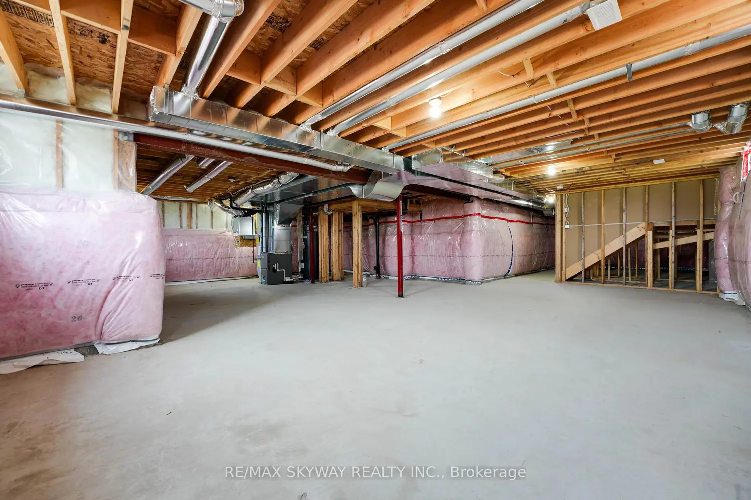 Additional image 19 of 76 Golf Links Drive