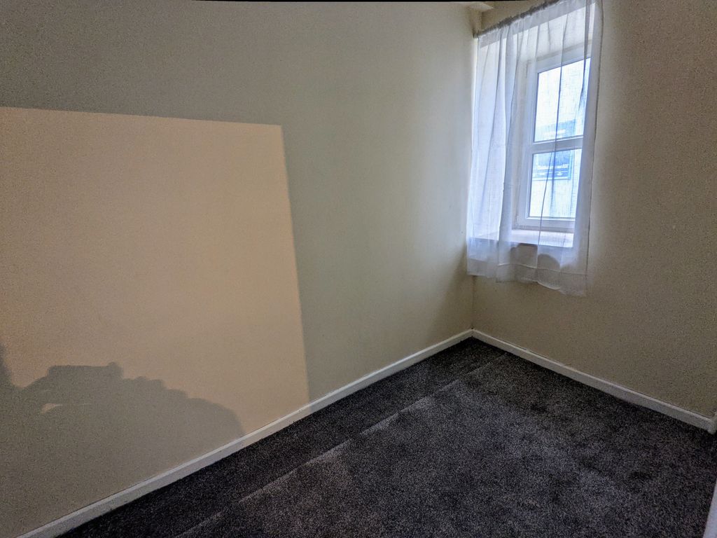Additional image 4 of 1 bed flat to rentCarmarthen Street, Llandeilo, Carmarthenshire SA19