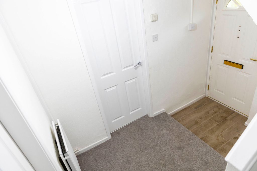 Additional image 15 of 3 bed semi-detached house to rentErcall View, Telford TF3