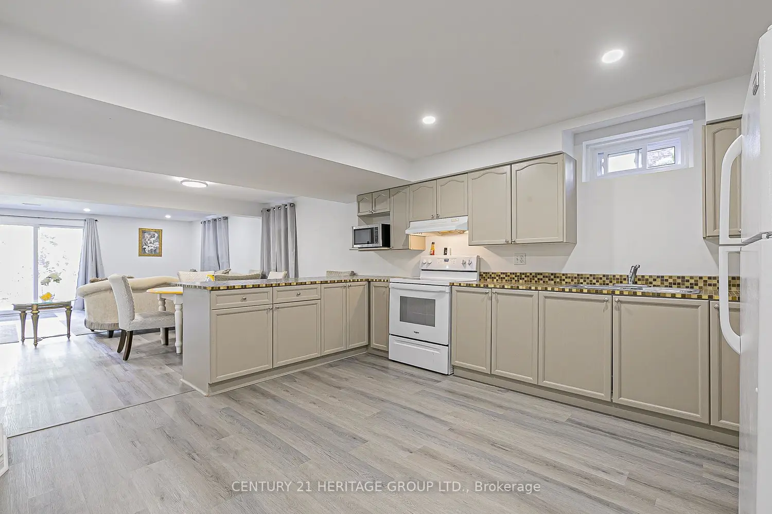 Additional image 16 of 741 College Manor Drive