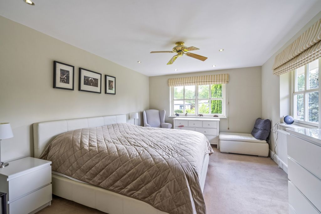 Additional image 9 of 5 bed detached house to rentRichmondwood, Sunningdale SL5