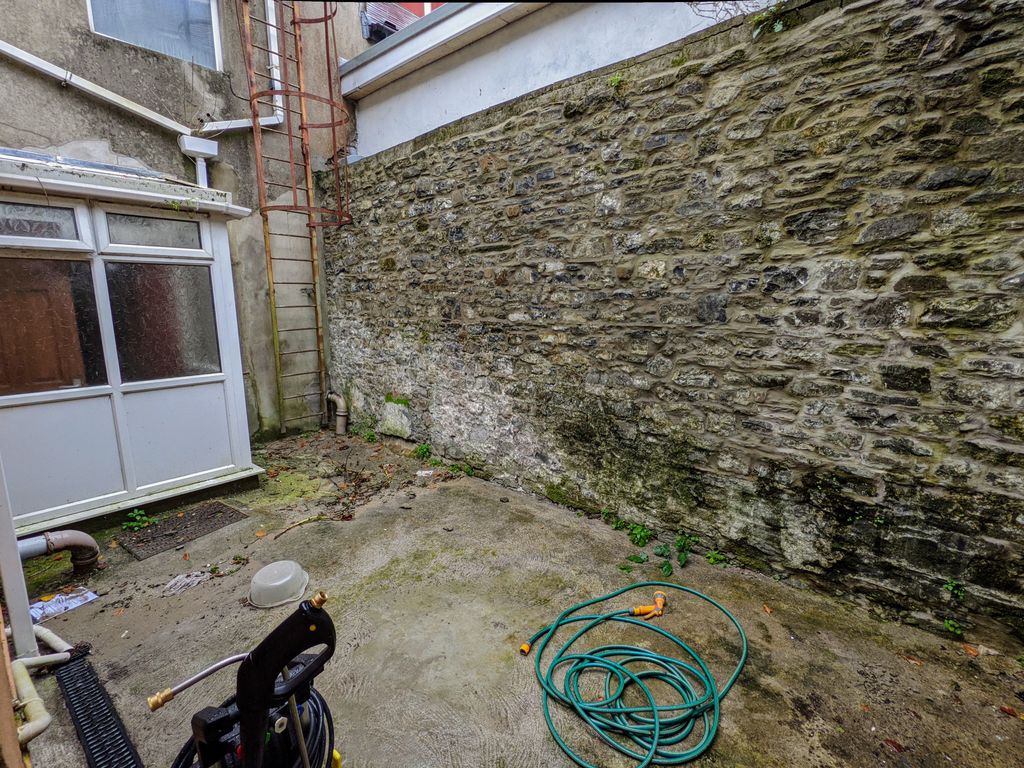 Additional image 6 of 1 bed flat to rentCarmarthen Street, Llandeilo, Carmarthenshire SA19