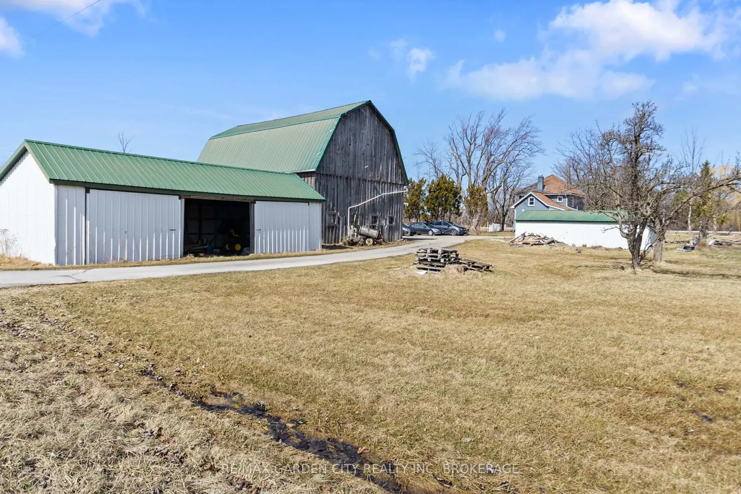 Additional image 2 of 997 Niagara Stone Road