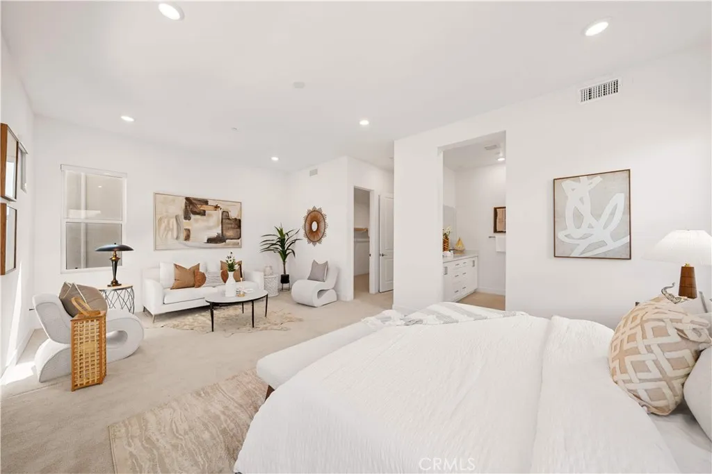 Additional image 32 of 102 Yugen, Irvine, CA 92618