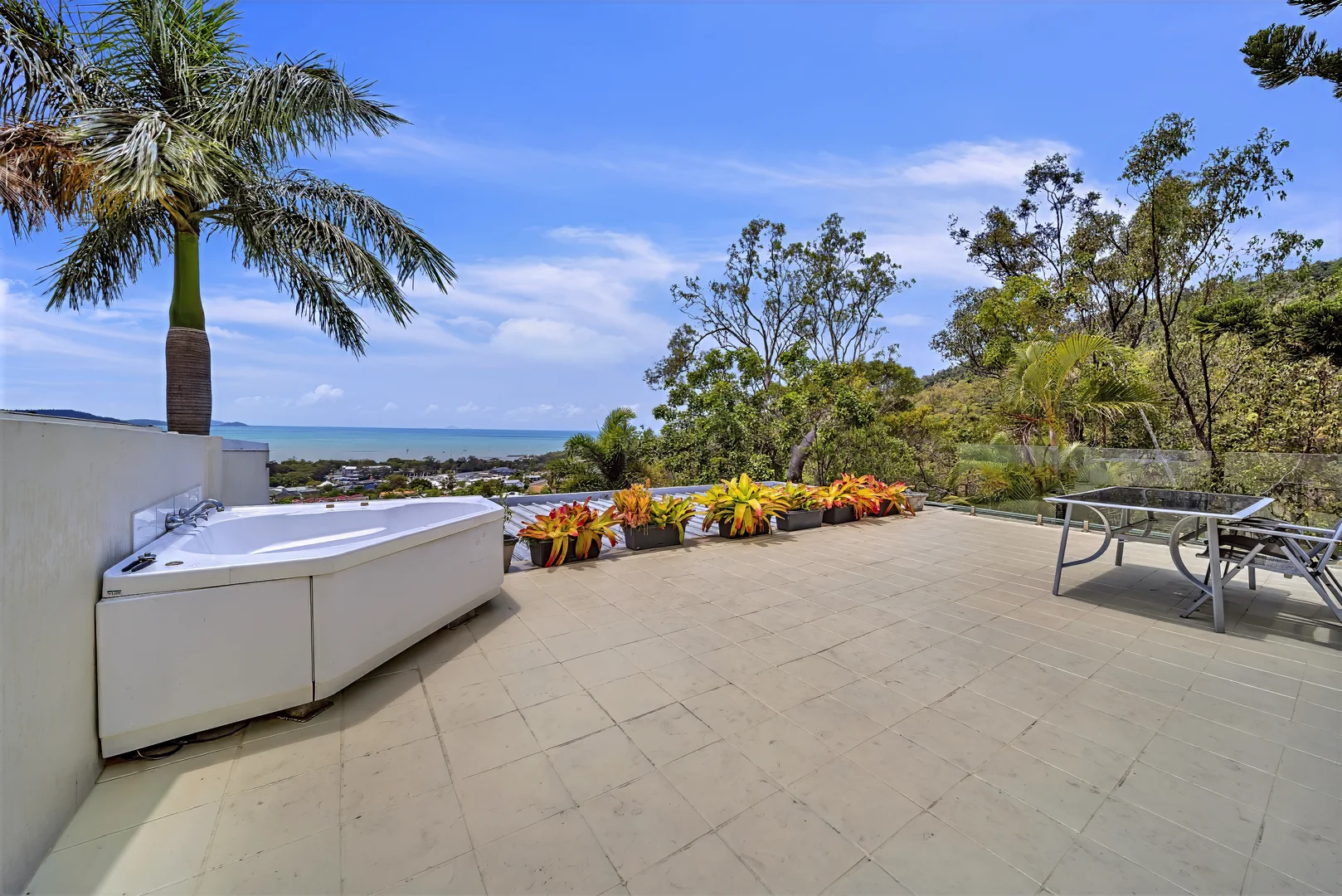 Additional image 25 of 88 Yachtsman Parade, Cannonvale QLD 4802