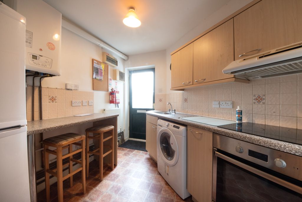 Additional image 3 of 2 bed flat to rentGrays Inn Road, Aberystwyth SY23