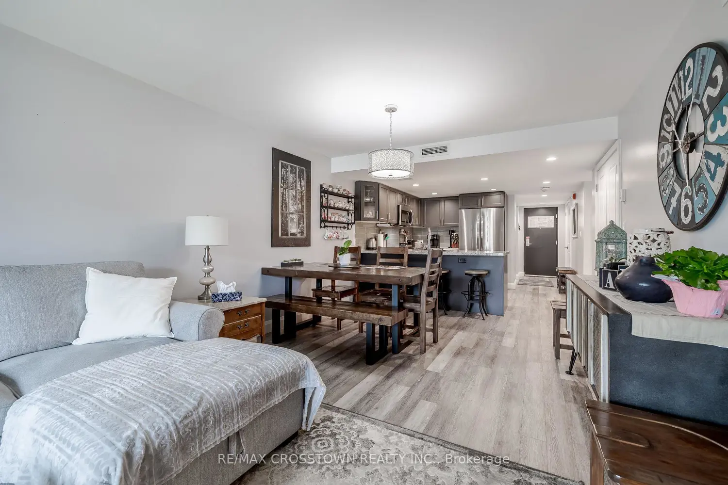 Additional image 12 of 80 Horseshoe Boulevard 302