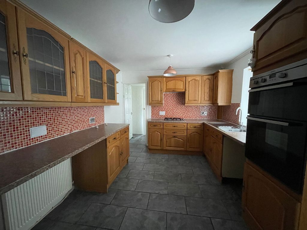 Additional image 5 of 3 bed terraced house to rentThomas Street, Abertridwr, Caerphilly CF83