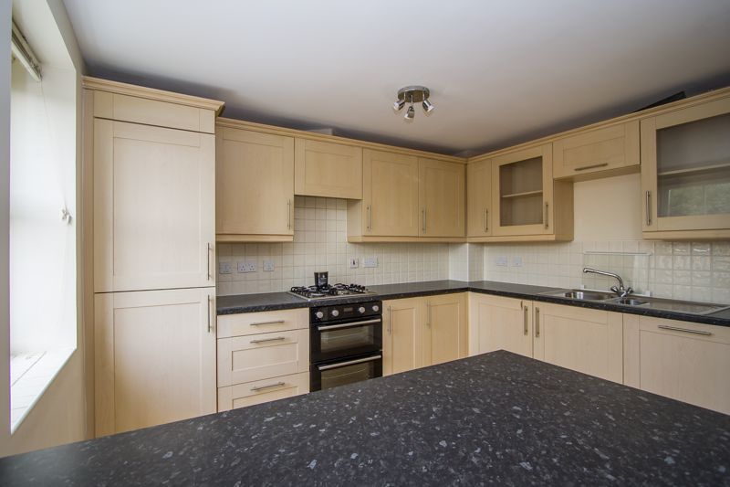 Additional image 6 of 4 bed terraced house to rentCae Canol, Penarth CF64