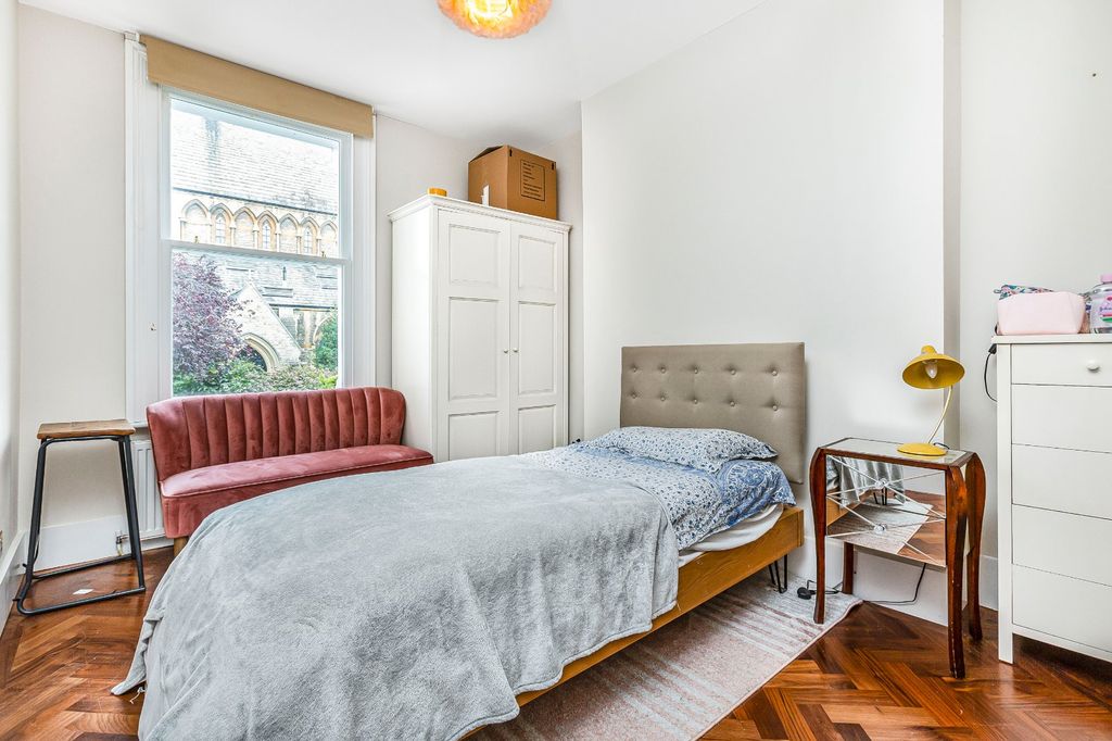 Additional image 8 of 3 bed flat to rentBurlington House, Kings Road, Richmond, Surrey TW10