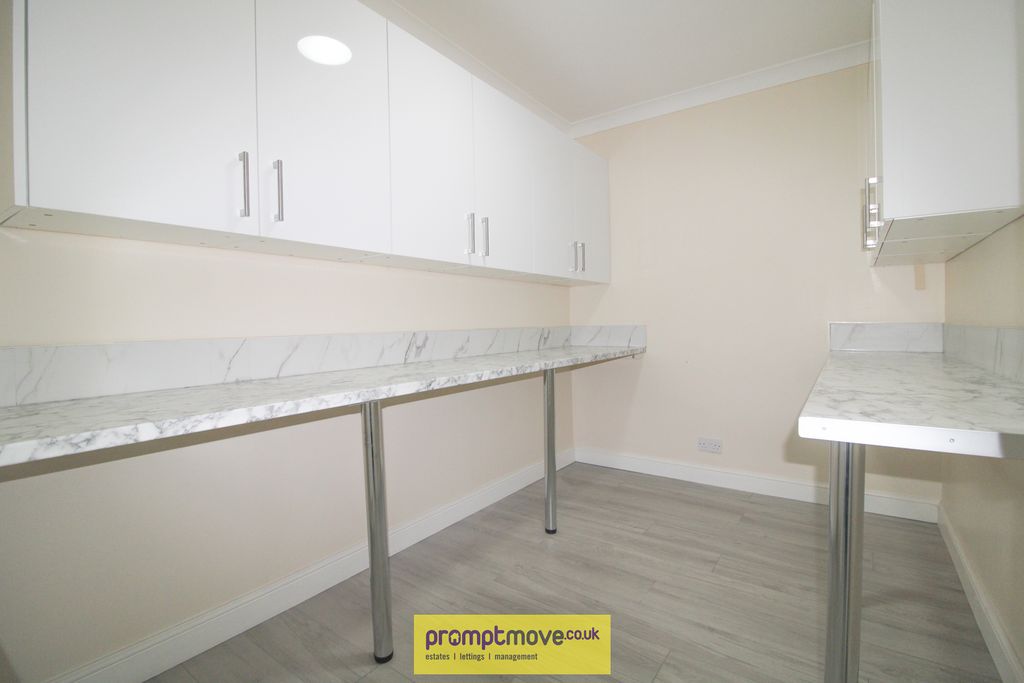 Additional image 5 of 6 bed property to rentStratford Road, Luton LU4