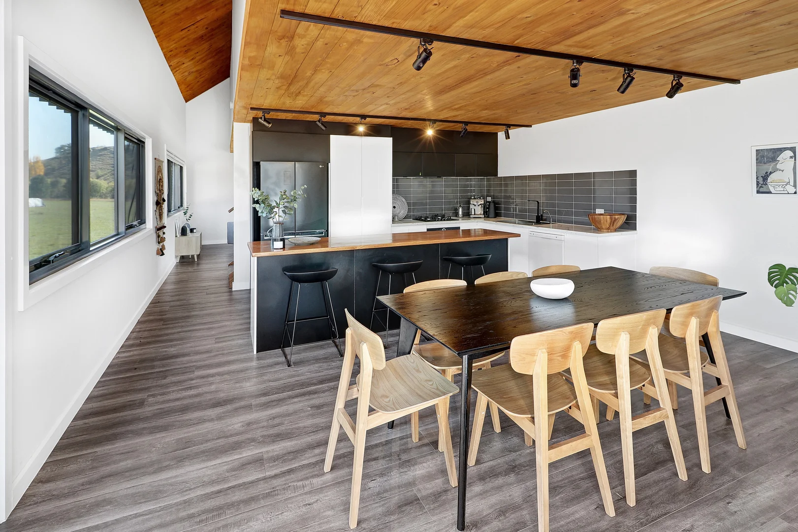 Additional image 7 of 123 Graves Road, Mansfield VIC 3722