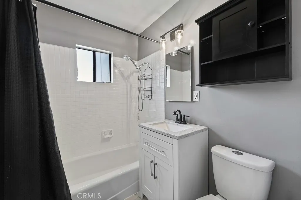 Additional image 32 of 1659 E Plymouth St, Long Beach, CA 90805