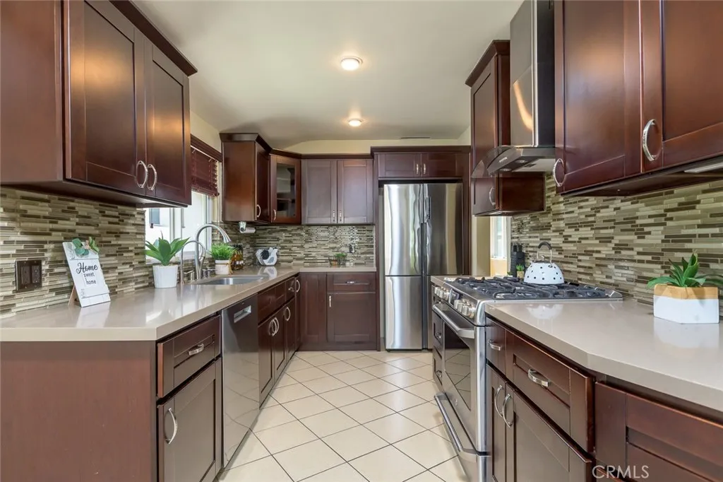 Additional image 90 of 306 Parkwood Drive, Glendale, CA 91202