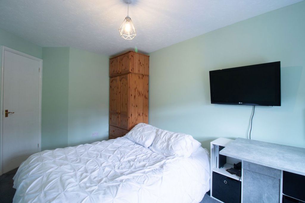 Additional image 18 of 4 bed property to rent14 Coed Gelli Park, Cwmgelli, Blackwood NP12