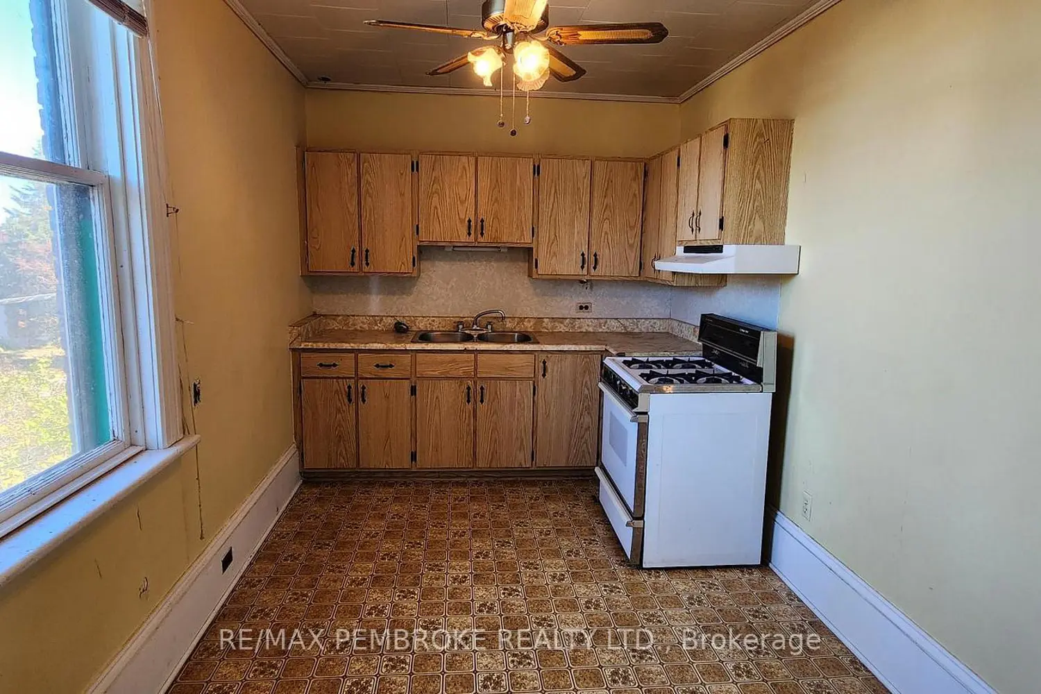 Additional image 20 of 77 Main Street